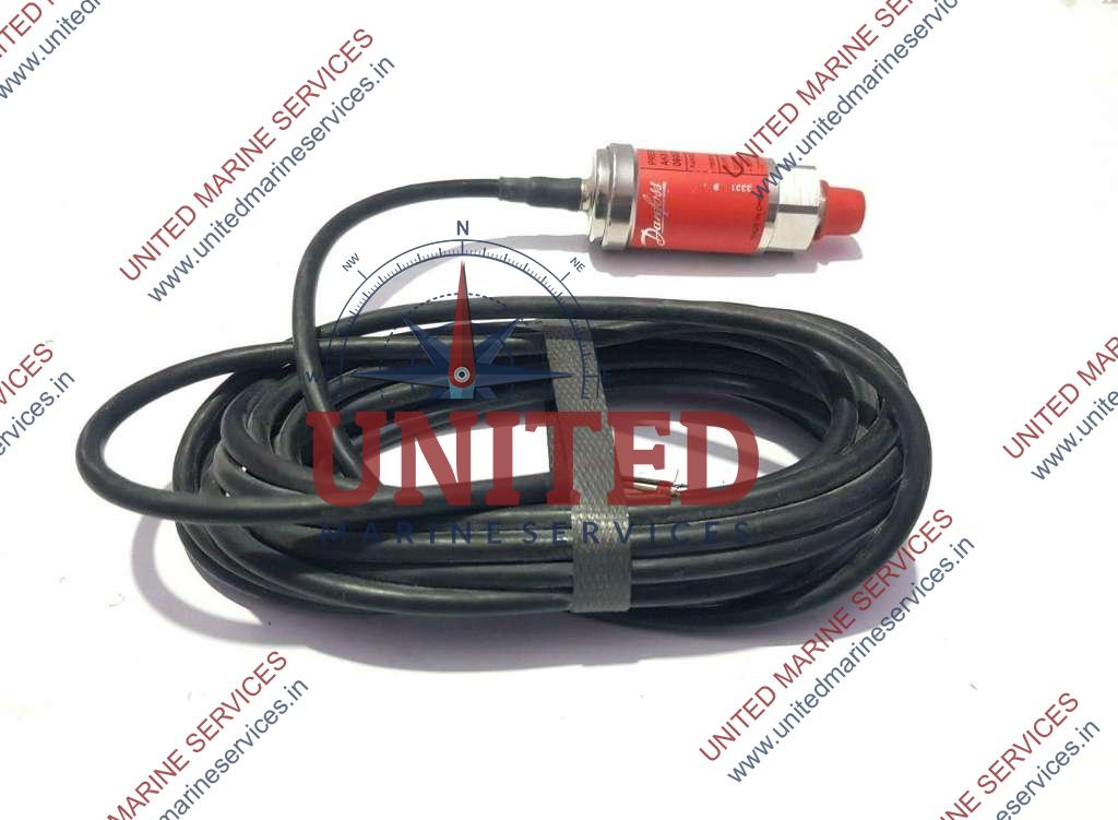 DANFOSS 060G2059 PRESSURE TRANSMITTER SENSOR AKS 33 0...30 BAR United